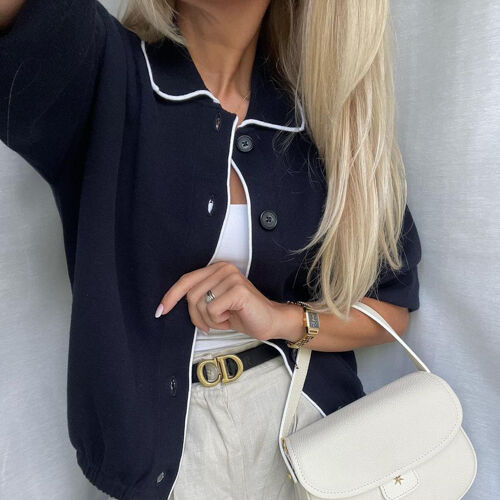 Gebreid vest met overhemdkraag en contrasterende naad